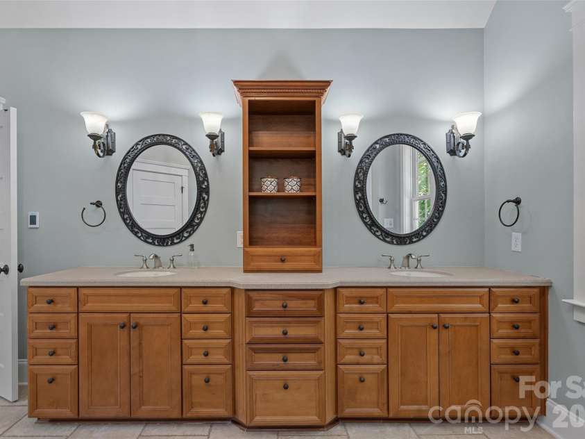 199 Robinson Road, Mooresville, NC 28117.  MLS# CAR4413502, YatesRealty ID 44659. 