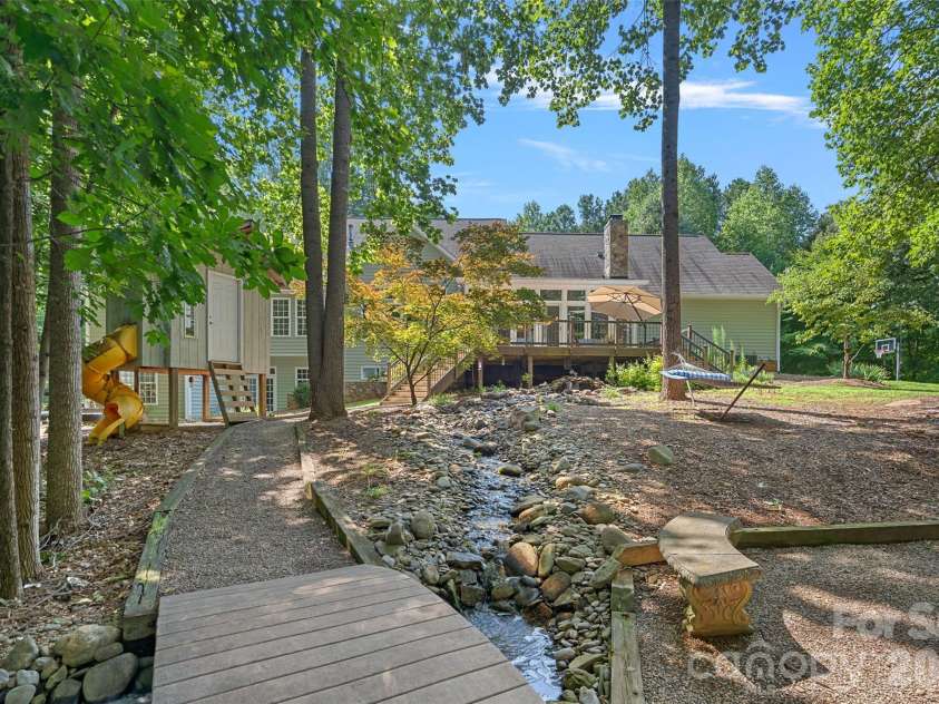 199 Robinson Road, Mooresville, NC 28117.  MLS# CAR4413502, YatesRealty ID 44659. 