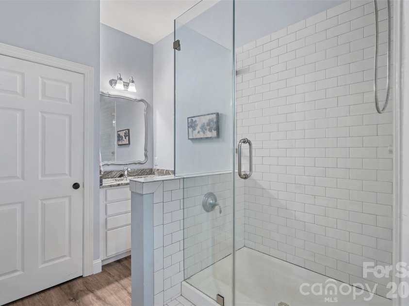 199 Robinson Road, Mooresville, NC 28117.  MLS# CAR4413502, YatesRealty ID 44659. Lower level full bath