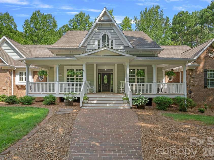 199 Robinson Road, Mooresville, NC 28117.  MLS# CAR4413502, YatesRealty ID 44659. Welcome Home!