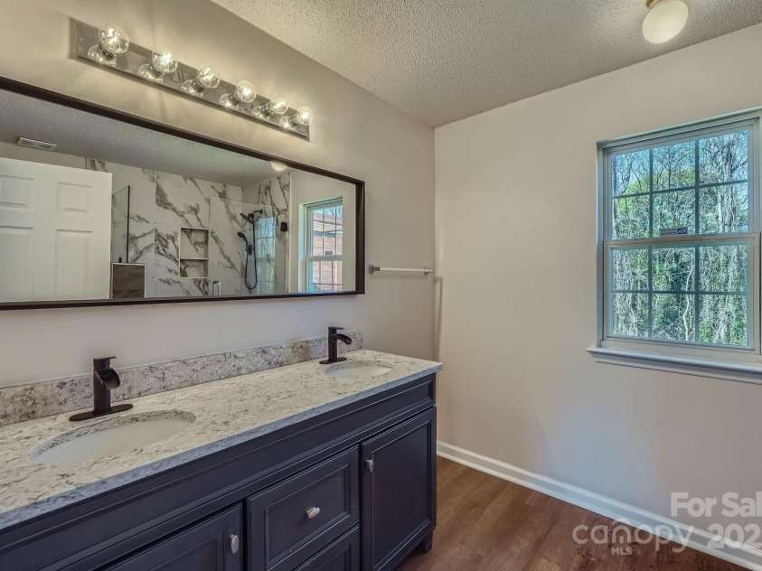 3753 Capps Hill Drive, Charlotte, NC 28216.  MLS# CAR4240768, YatesRealty ID 4466. 