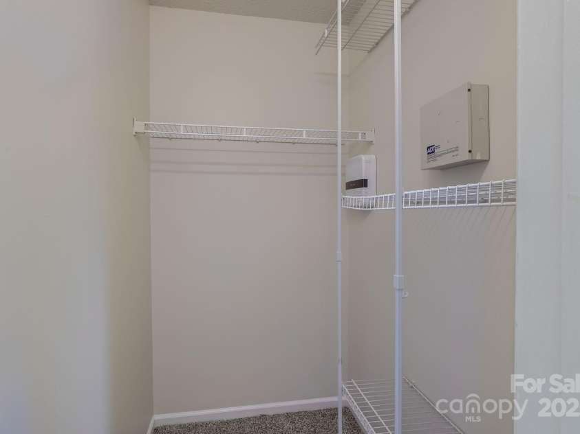 3753 Capps Hill Drive, Charlotte, NC 28216.  MLS# CAR4240768, YatesRealty ID 4466. 