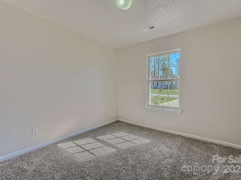 3753 Capps Hill Drive, Charlotte, NC 28216.  MLS# CAR4240768, YatesRealty ID 4466. 