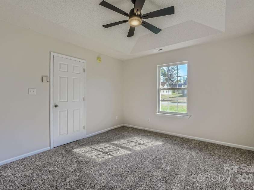 3753 Capps Hill Drive, Charlotte, NC 28216.  MLS# CAR4240768, YatesRealty ID 4466. 