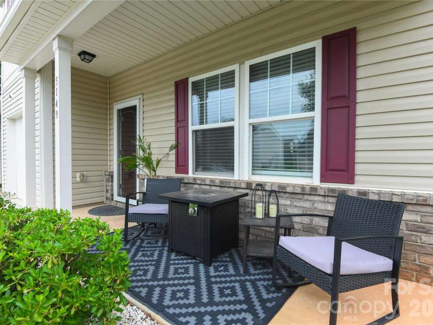 5149 Red Poll Drive, Greensboro, NC 27405.  MLS# CAR4411015, YatesRealty ID 44660. Covered Front Porch