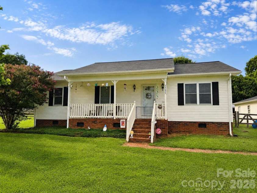 34295 Springdale Drive, New London, NC 28127.  MLS# CAR4413292, YatesRealty ID 44662. 