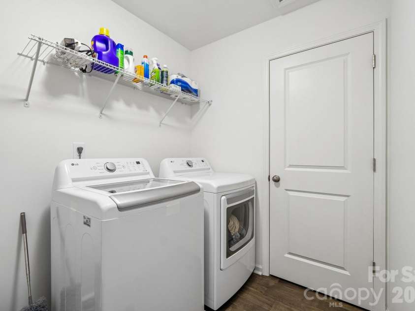 329 Wildmore Way, Charlotte, NC 28214.  MLS# CAR4413878, YatesRealty ID 44663. 