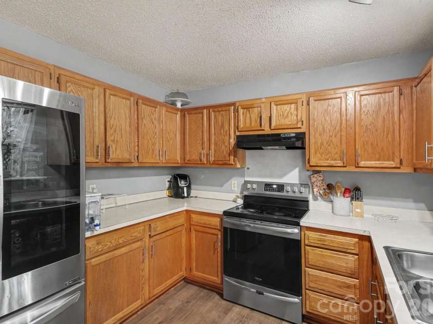 1209 Juniper Street, Kannapolis, NC 28081.  MLS# CAR4415022, YatesRealty ID 44666. 