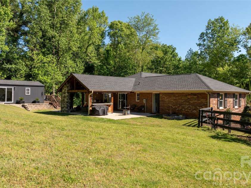 310 Case Street, Columbus, NC 28722.  MLS# CAR4371451, YatesRealty ID 44667. Rear/side yard