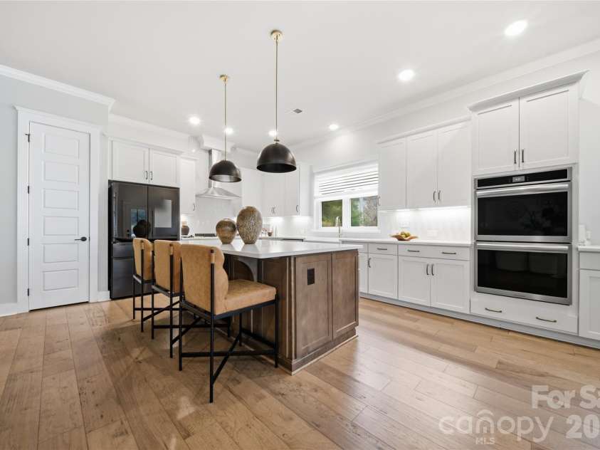 2503 Lydia Avenue, Charlotte, NC 28205.  MLS# CAR4412634, YatesRealty ID 44668. 
