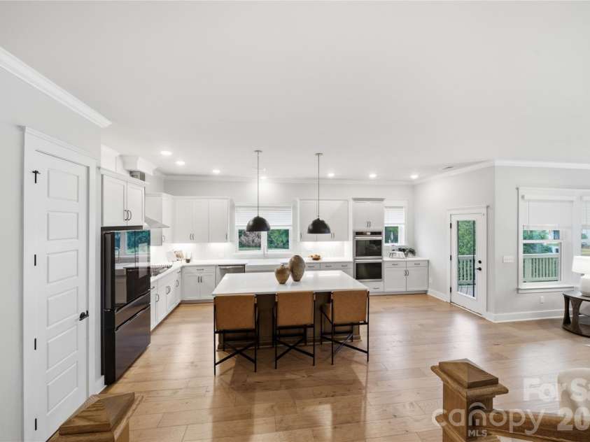 2503 Lydia Avenue, Charlotte, NC 28205.  MLS# CAR4412634, YatesRealty ID 44668. 