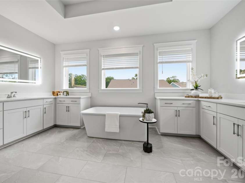 2503 Lydia Avenue, Charlotte, NC 28205.  MLS# CAR4412634, YatesRealty ID 44668. 
