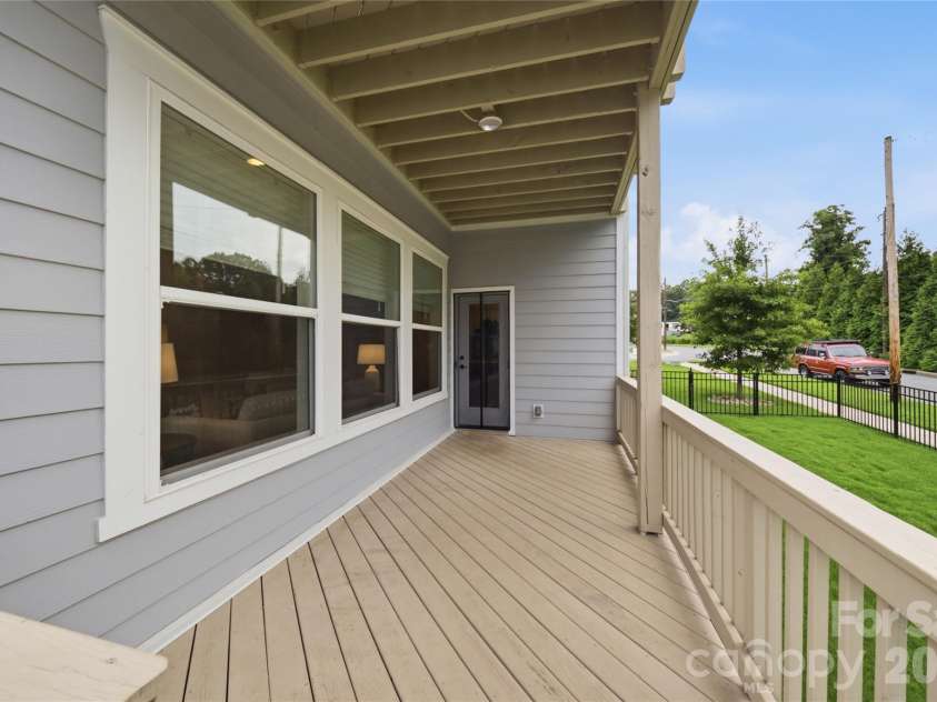 2503 Lydia Avenue, Charlotte, NC 28205.  MLS# CAR4412634, YatesRealty ID 44668. 