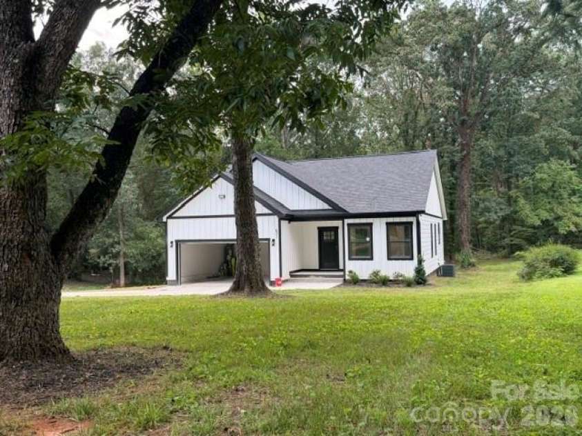 651  BISHS WAY, Bishs Way, Lincolnton, NC 28092.  MLS# CAR4415002, YatesRealty ID 44669. 