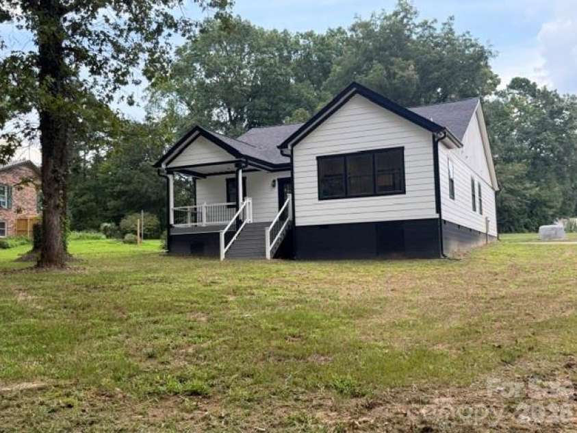 651  BISHS WAY, Bishs Way, Lincolnton, NC 28092.  MLS# CAR4415002, YatesRealty ID 44669. 