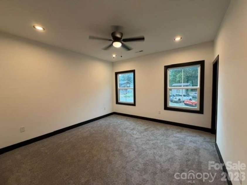 651 Bishs Way, Lincolnton, NC 28092.  MLS# CAR4415002, YatesRealty ID 44669. 