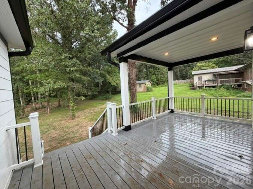 651 Bishs Way, Lincolnton, NC 28092.  MLS# CAR4415002, YatesRealty ID 44669. 