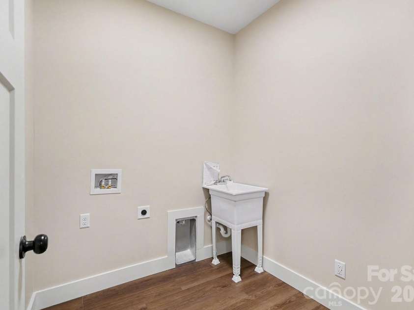 16 Forest Drive, Travelers Rest, SC 29690.  MLS# CAR4315401, YatesRealty ID 4467. 