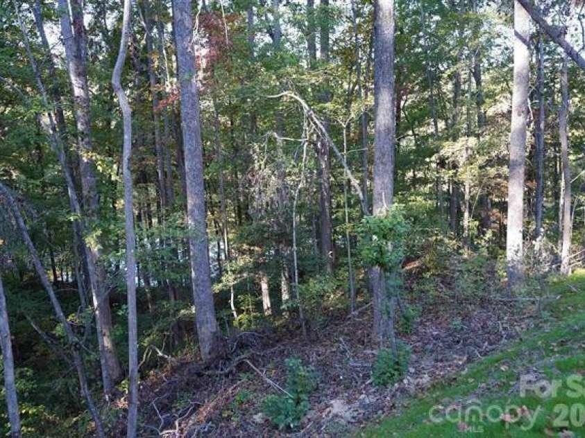 16 Forest Drive, Travelers Rest, SC 29690.  MLS# CAR4315401, YatesRealty ID 4467. 