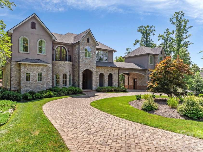 1905 White Tree Trail, Arden, NC 28704.  MLS# CAR4403022, YatesRealty ID 4467. 