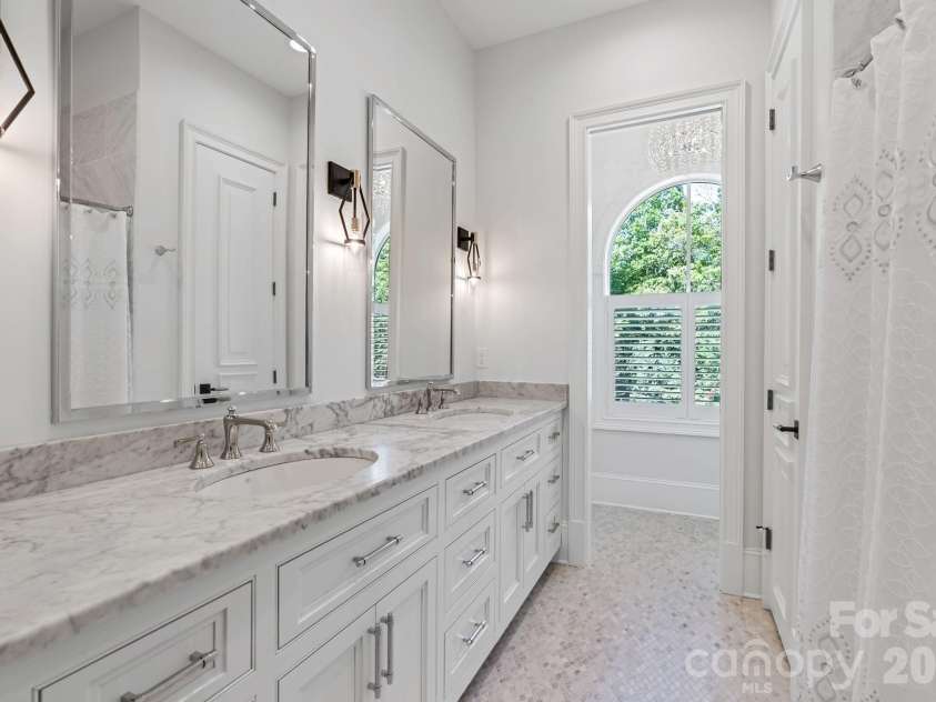 1905 White Tree Trail, Arden, NC 28704.  MLS# CAR4403022, YatesRealty ID 4467. 