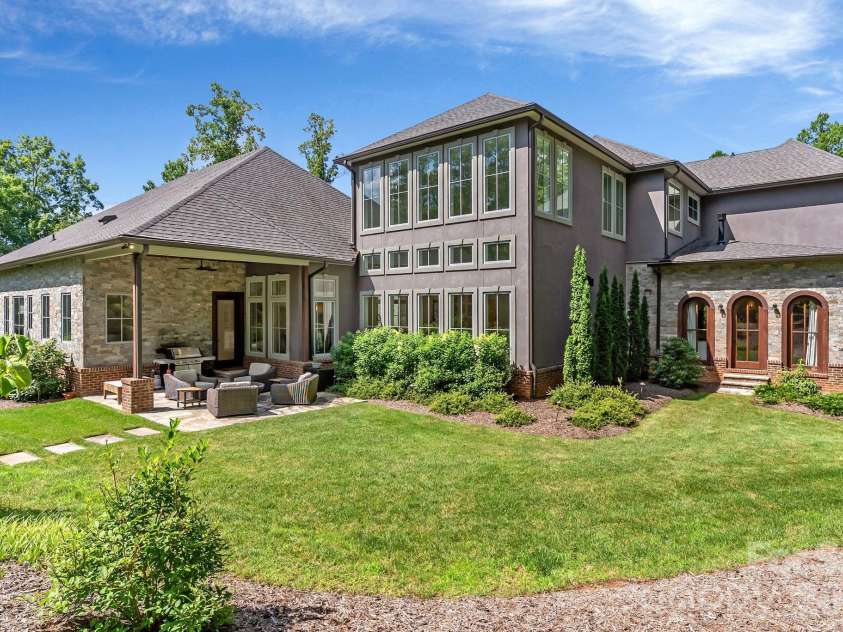 1905 White Tree Trail, Arden, NC 28704.  MLS# CAR4403022, YatesRealty ID 4467. 