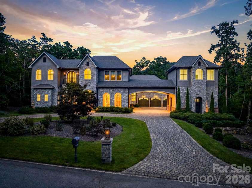 1905 White Tree Trail, Arden, NC 28704.  MLS# CAR4403022, YatesRealty ID 4467. 