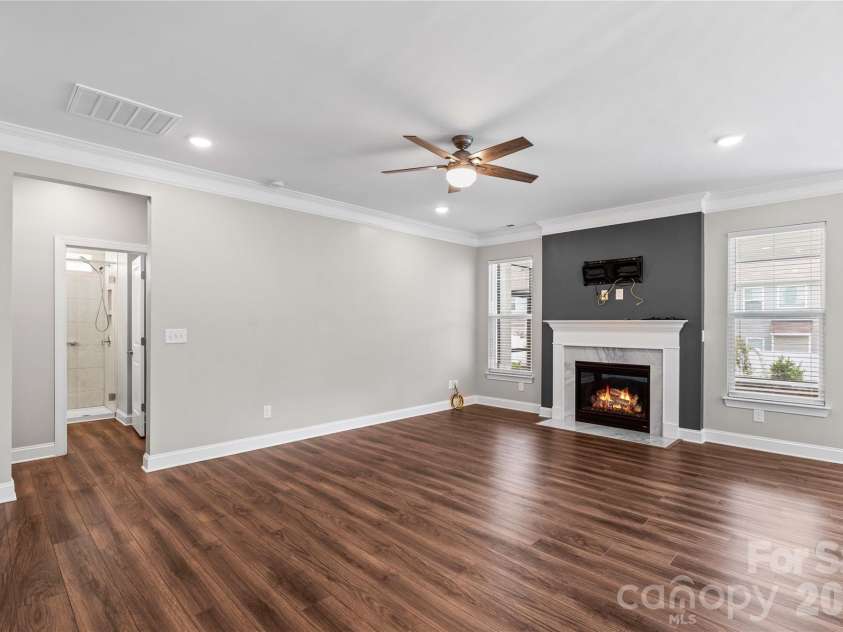 117 Farrier Lane, Statesville, NC 28677.  MLS# CAR4414632, YatesRealty ID 44670. 