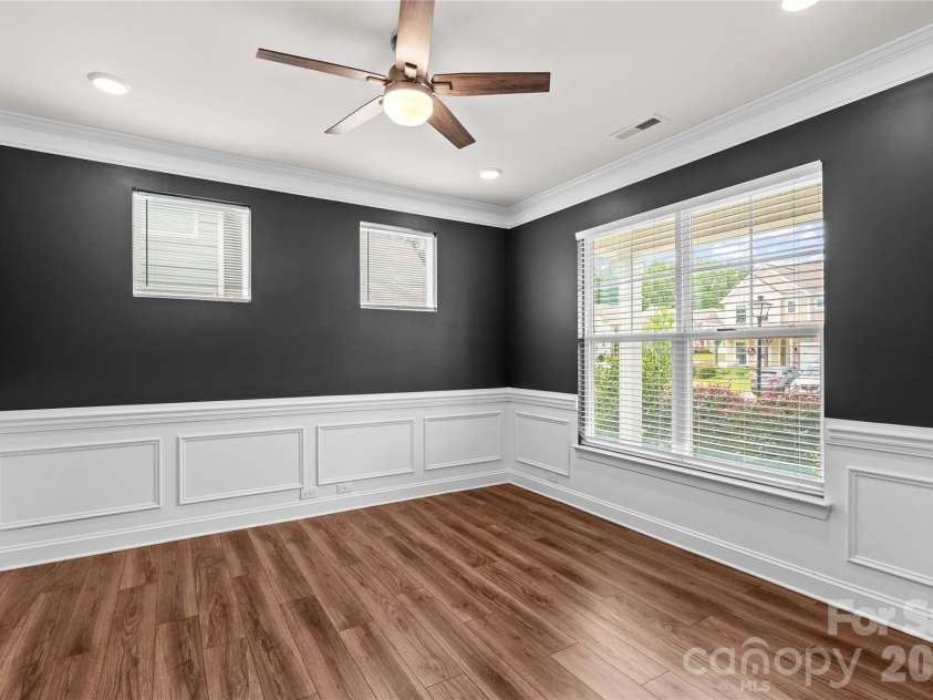 117 Farrier Lane, Statesville, NC 28677.  MLS# CAR4414632, YatesRealty ID 44670. Flex Room/Office