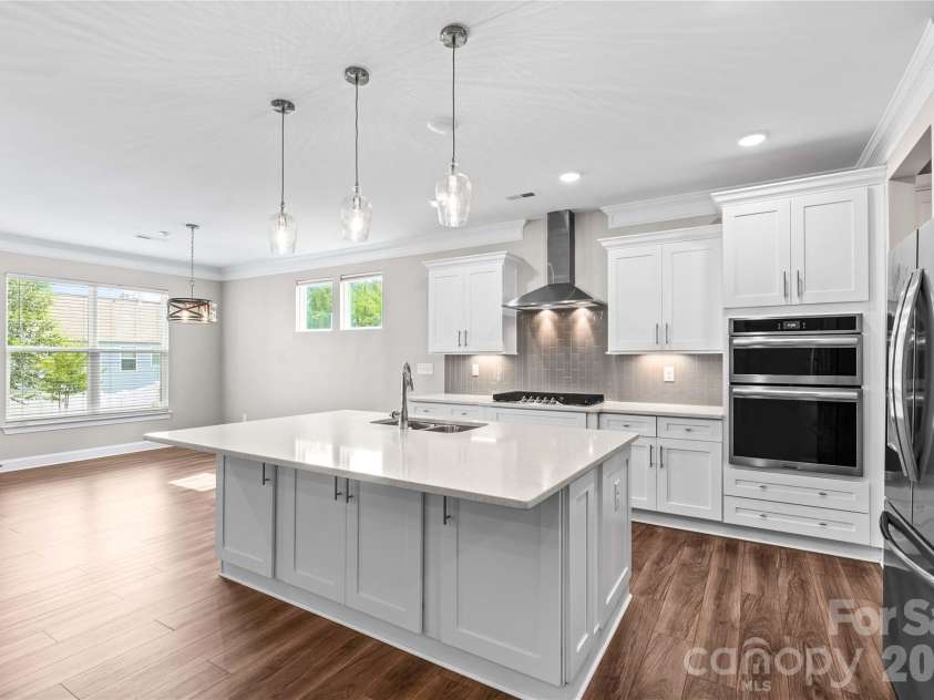 117 Farrier Lane, Statesville, NC 28677.  MLS# CAR4414632, YatesRealty ID 44670. Kitchen and Dining Area