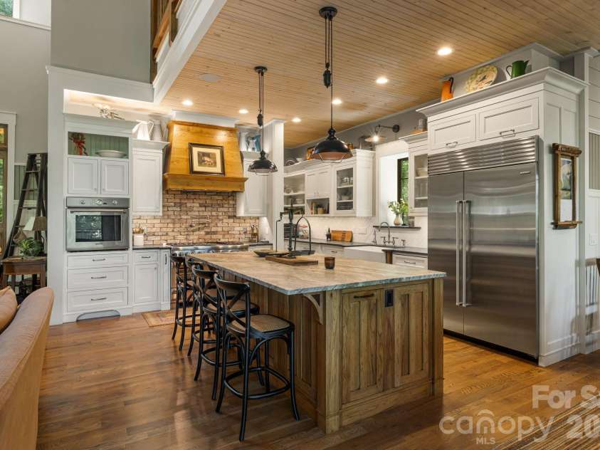 80 East Reach Road, Sylva, NC 28779.  MLS# CAR4414331, YatesRealty ID 44671. 