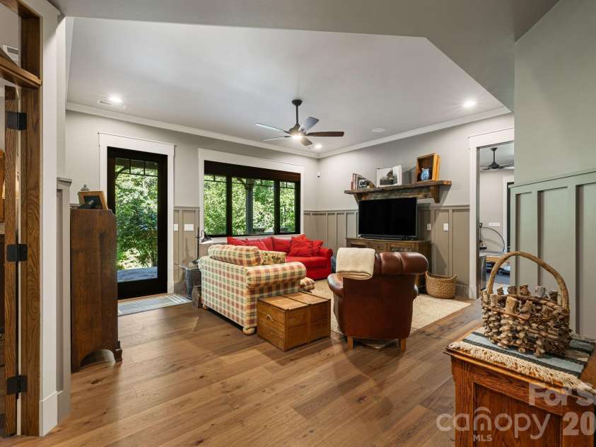 80 East Reach Road, Sylva, NC 28779.  MLS# CAR4414331, YatesRealty ID 44671. 