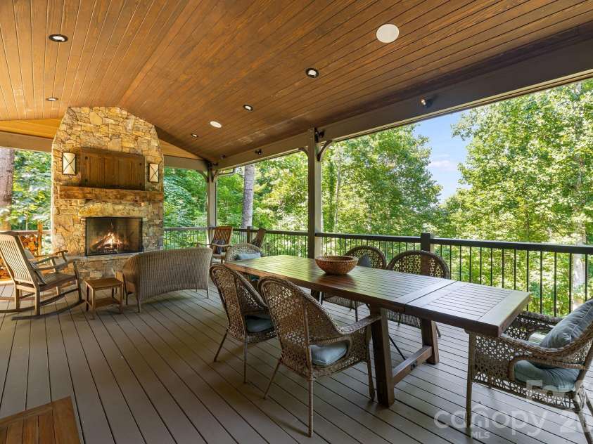 80 East Reach Road, Sylva, NC 28779.  MLS# CAR4414331, YatesRealty ID 44671. 