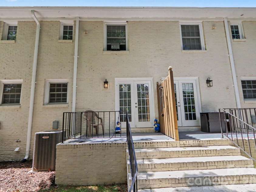 718 Franklin Street, Monroe, NC 28112.  MLS# CAR4413827, YatesRealty ID 44674. 