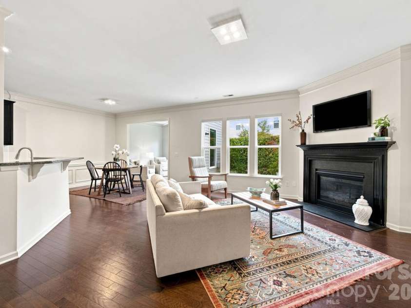5842 Glassport Lane, Charlotte, NC 28210.  MLS# CAR4409928, YatesRealty ID 44677. 