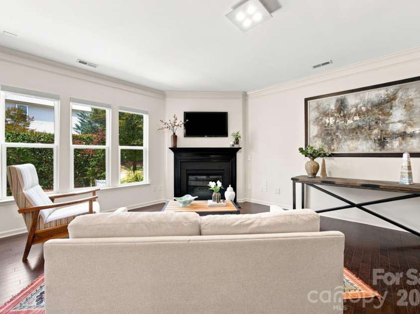 5842 Glassport Lane, Charlotte, NC 28210.  MLS# CAR4409928, YatesRealty ID 44677. 