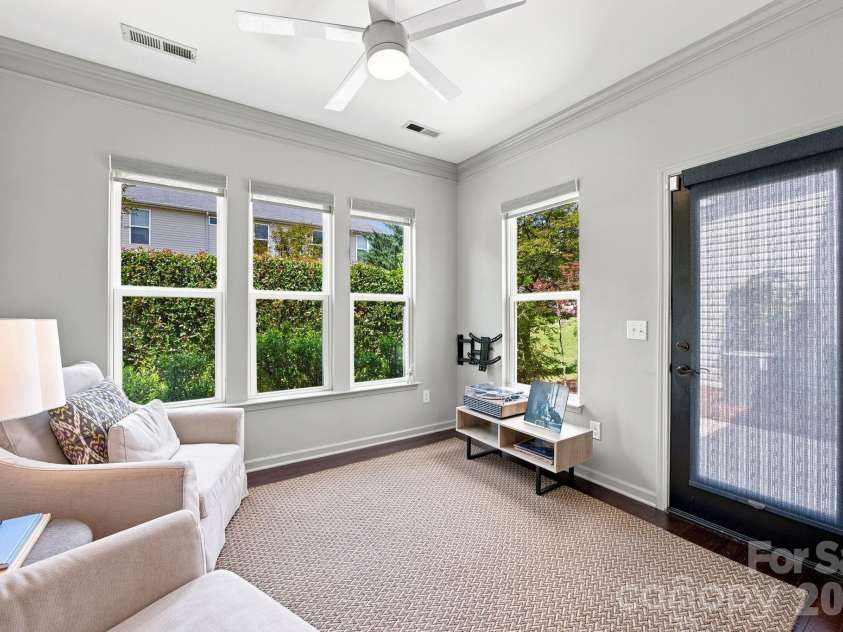 5842 Glassport Lane, Charlotte, NC 28210.  MLS# CAR4409928, YatesRealty ID 44677. 