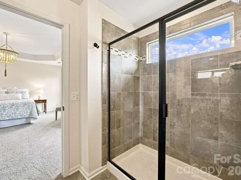 5842 Glassport Lane, Charlotte, NC 28210.  MLS# CAR4409928, YatesRealty ID 44677. 