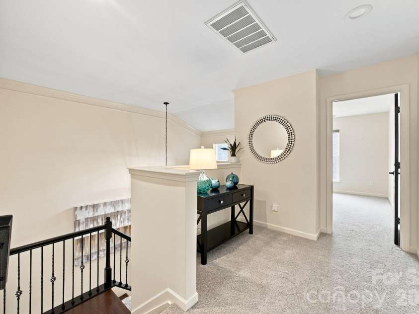 5842 Glassport Lane, Charlotte, NC 28210.  MLS# CAR4409928, YatesRealty ID 44677. 