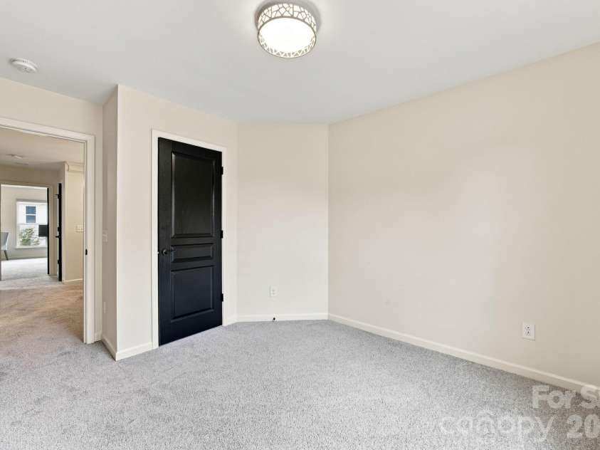 5842 Glassport Lane, Charlotte, NC 28210.  MLS# CAR4409928, YatesRealty ID 44677. 