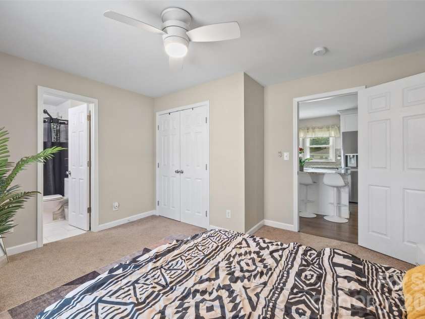 802 Grace Avenue, Kannapolis, NC 28083.  MLS# CAR4413262, YatesRealty ID 44679. 