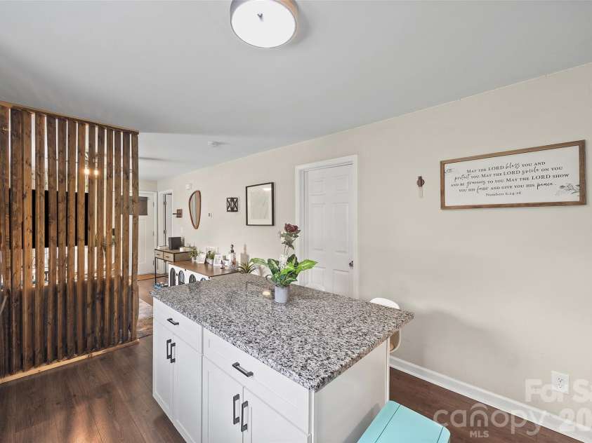 802 Grace Avenue, Kannapolis, NC 28083.  MLS# CAR4413262, YatesRealty ID 44679. 