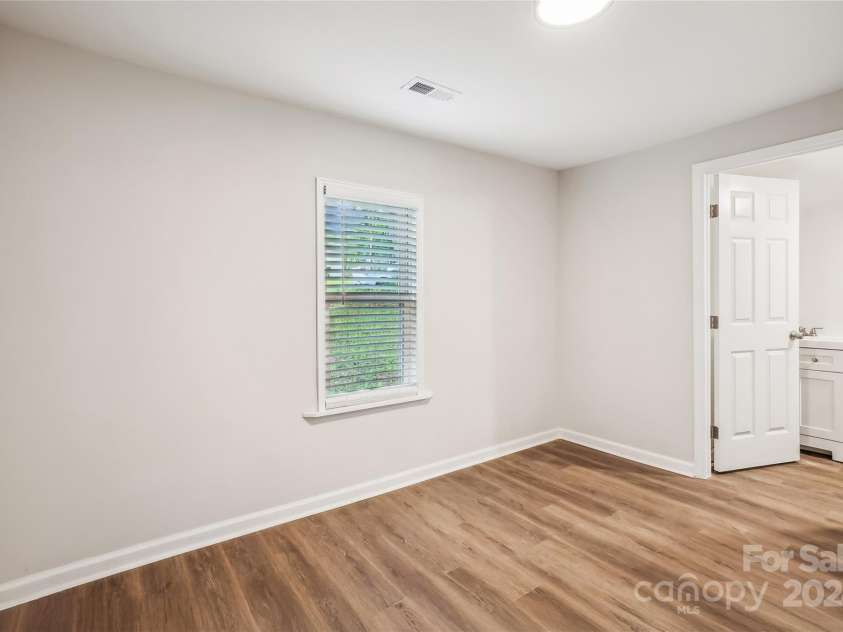 804 Sowell Street, Lancaster, SC 29720.  MLS# CAR4188430, YatesRealty ID 4468. 