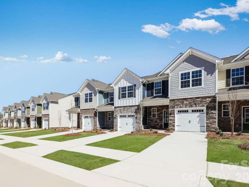 708 Sparano Loop, York, SC 29745.  MLS# CAR4415051, YatesRealty ID 44682. 
