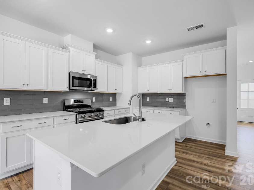 708 Sparano Loop, York, SC 29745.  MLS# CAR4415051, YatesRealty ID 44682. 