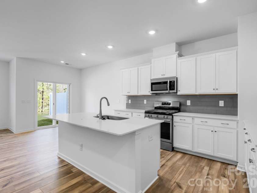 708 Sparano Loop, York, SC 29745.  MLS# CAR4415051, YatesRealty ID 44682. 