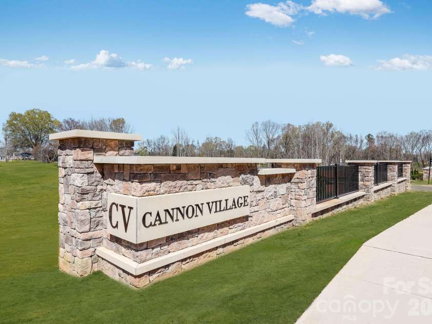 708 Sparano Loop, York, SC 29745.  MLS# CAR4415051, YatesRealty ID 44682. 