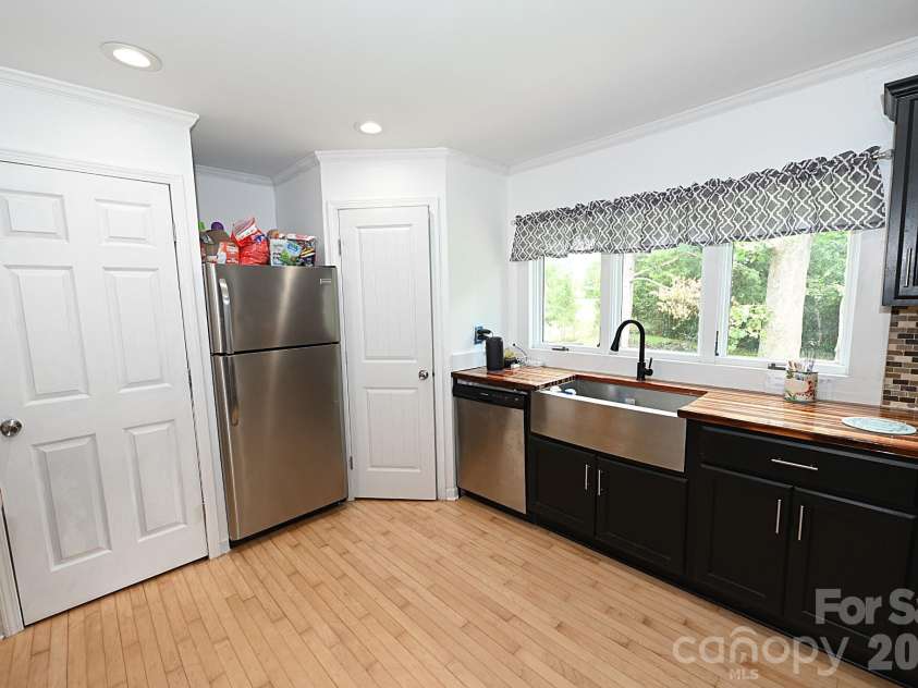 3392 Pearidge Road, Bostic, NC 28018.  MLS# CAR4414530, YatesRealty ID 44683. Kitchen