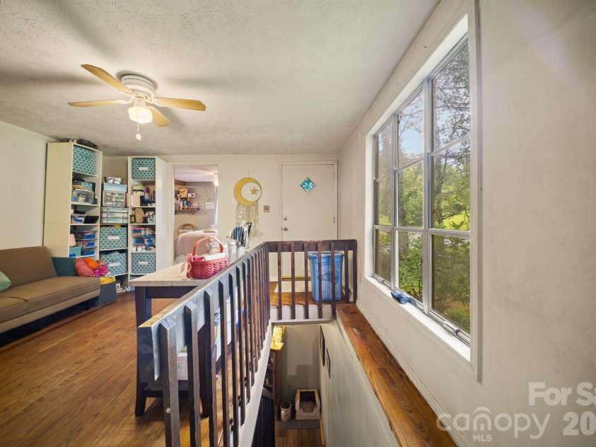649 Monte Vista Road, Candler, NC 28715.  MLS# CAR4410166, YatesRealty ID 44684. 