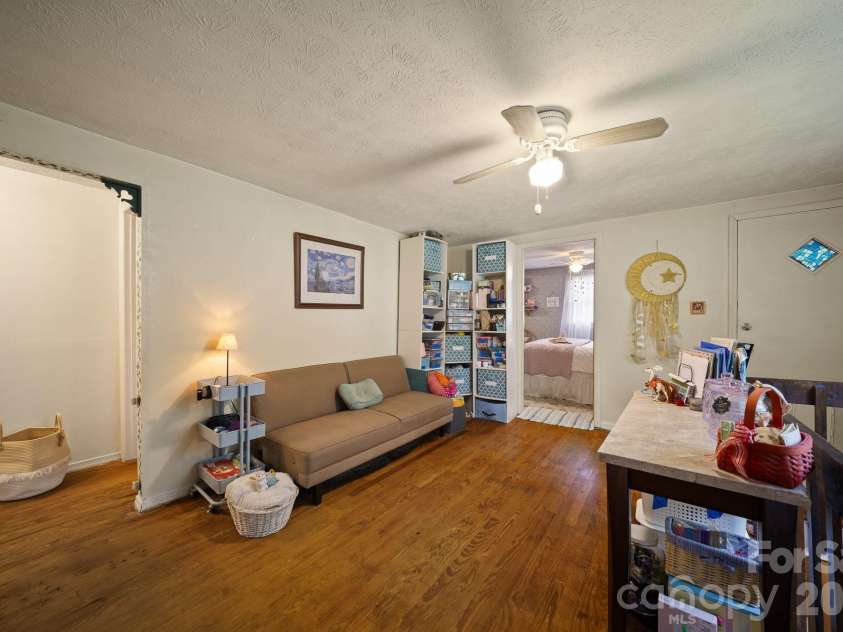 649 Monte Vista Road, Candler, NC 28715.  MLS# CAR4410166, YatesRealty ID 44684. 